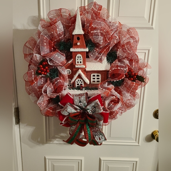 Christmas church wreath - Picture 2 of 3